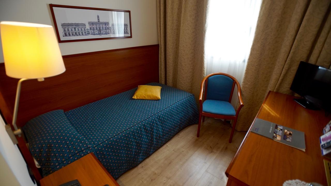 Classic Hotel Tulipano Terni Exterior photo